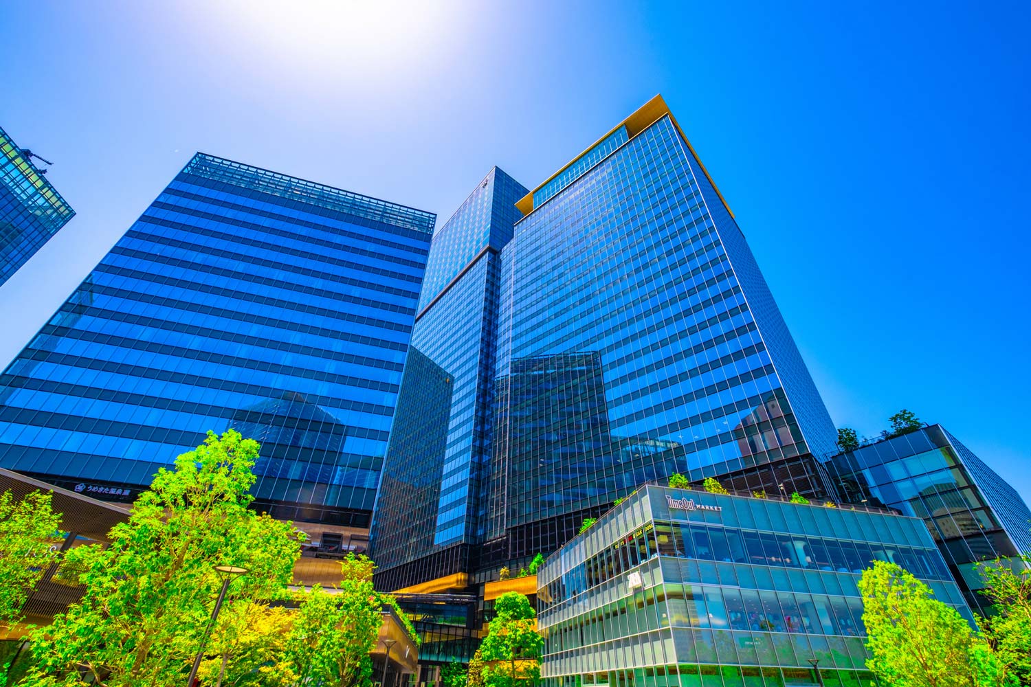 株式会社三友商事